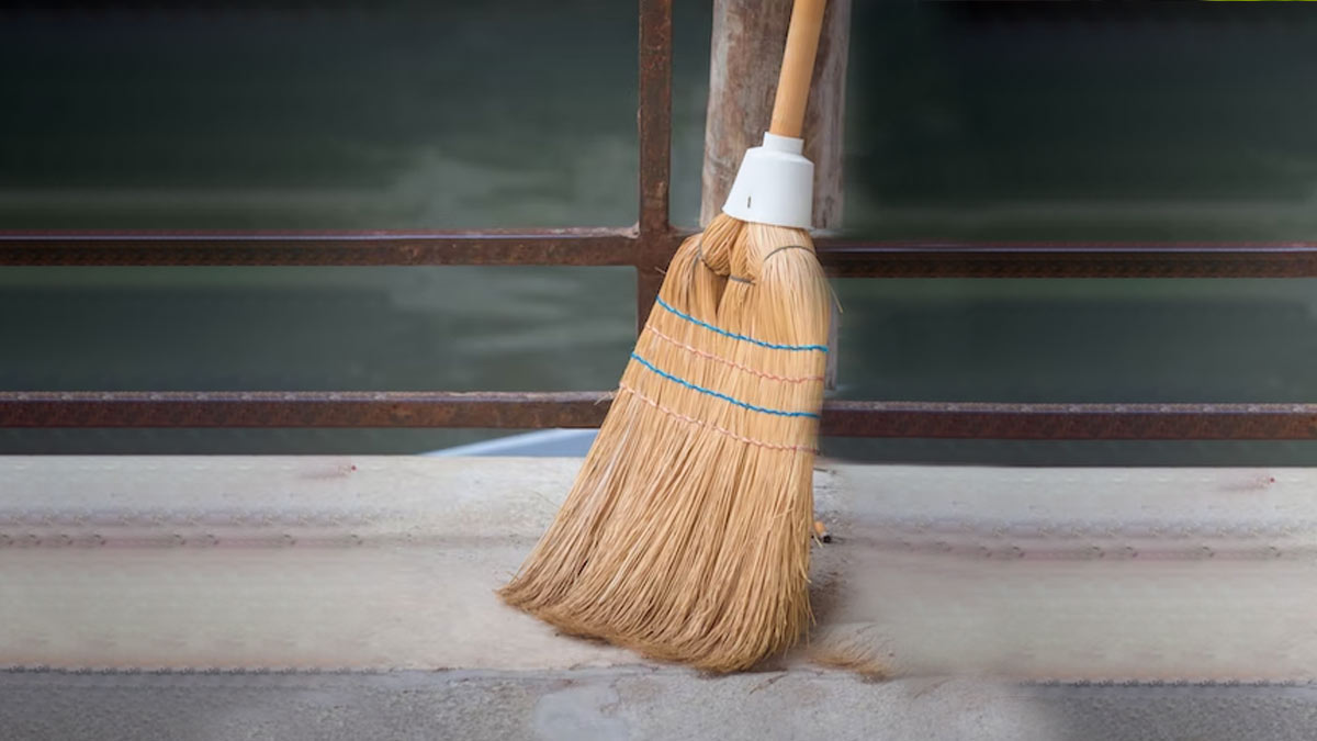Broom Remedies सपने में झाड़ू देखना Jhadu Ke Upay seeing broom in
