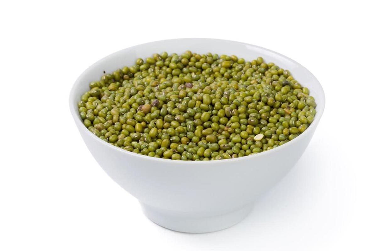 how to keep bugs from moong dal