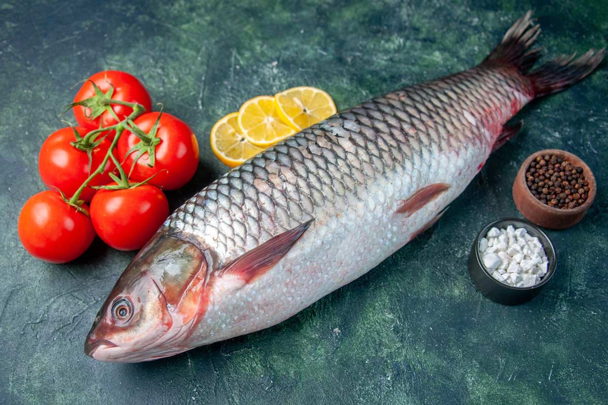 how to pick fresh fish