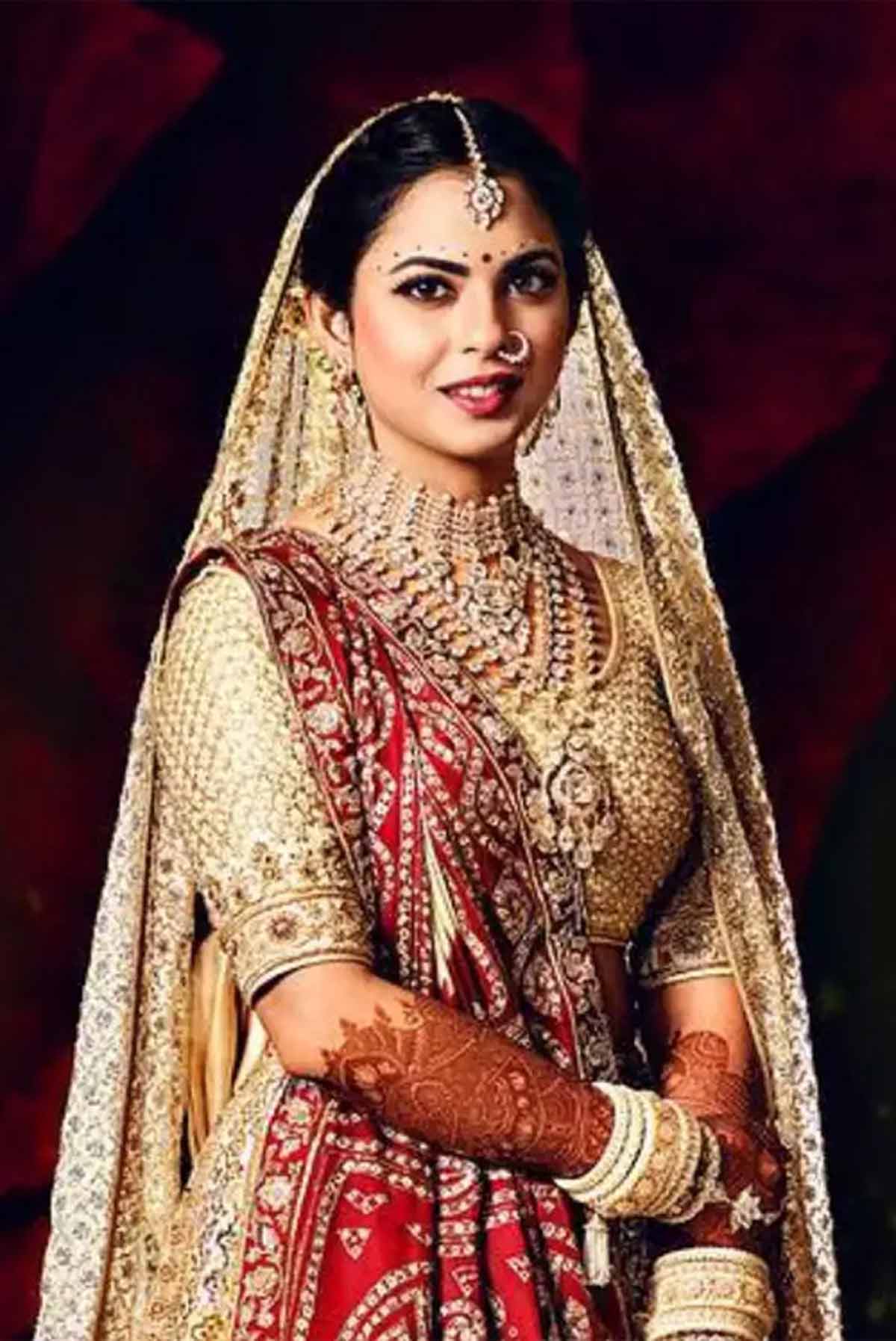 isha ambani wedding look cost