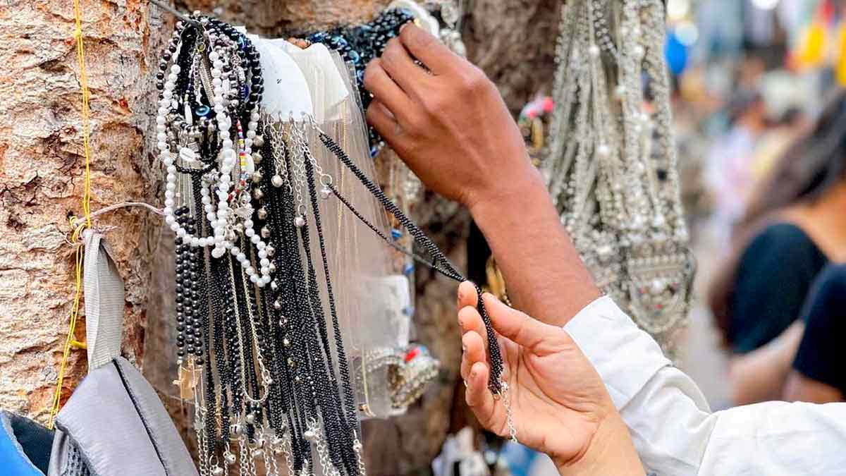 kyun khas h ye market