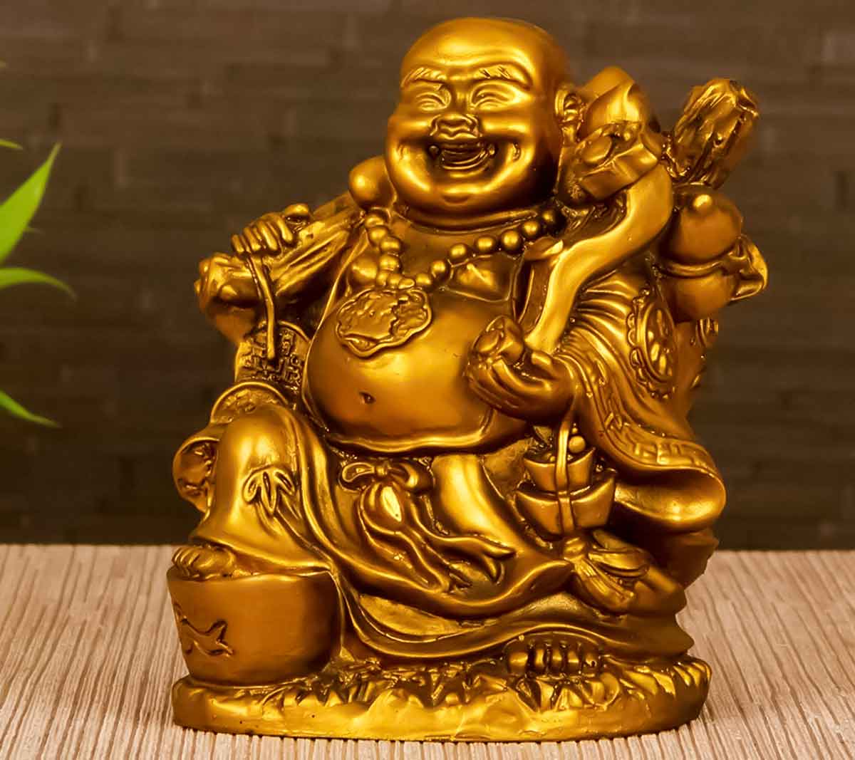 Laughing Buddhaलाफिंग बुद्धा वास्तु Laughing Buddha In Hindi