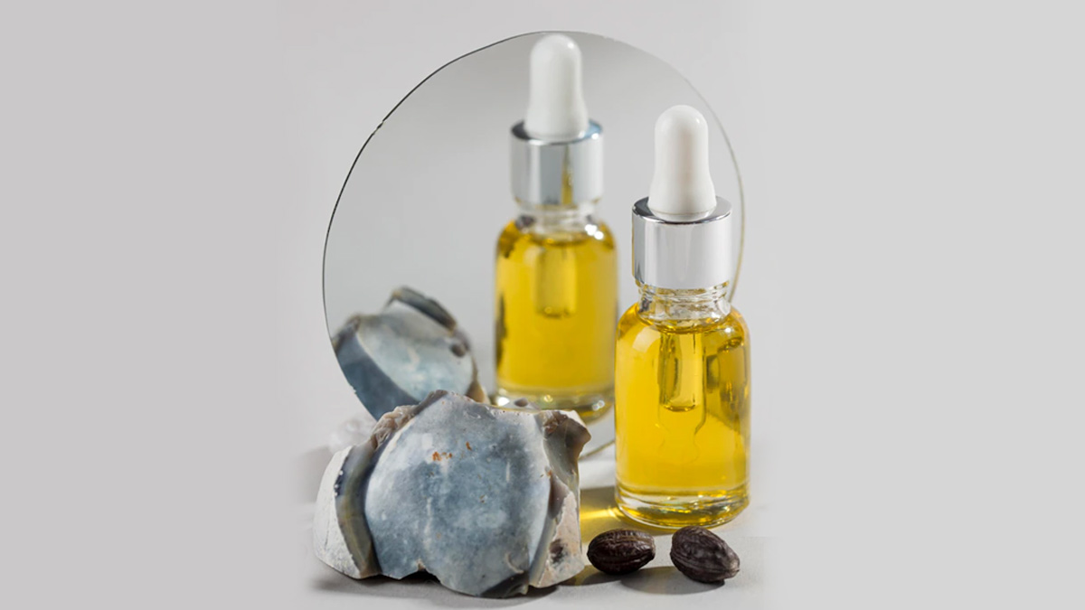 Jojoba Oil Acts As Natural Makeup Remover जोजोबा ऑयल से बनाएं मेकअप रिमूवर Jojoba Oil Se