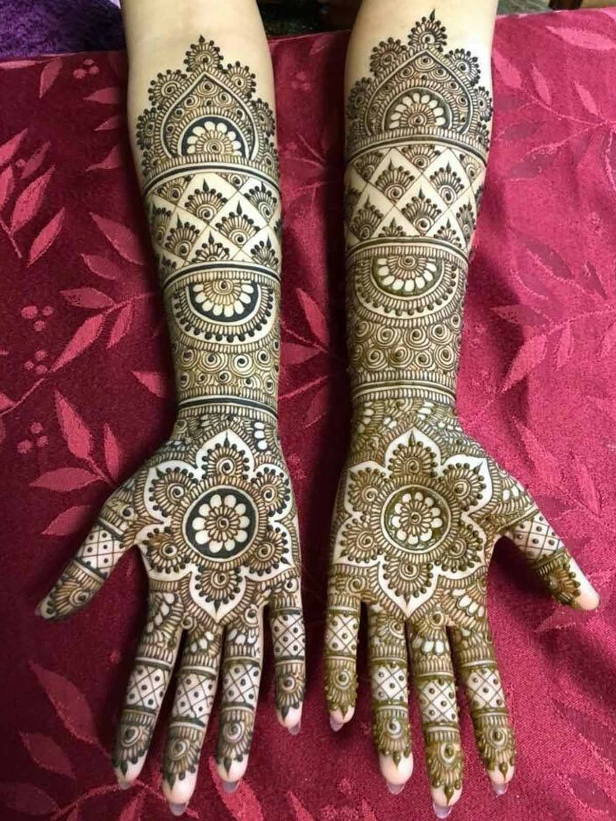 mandala mehndi design