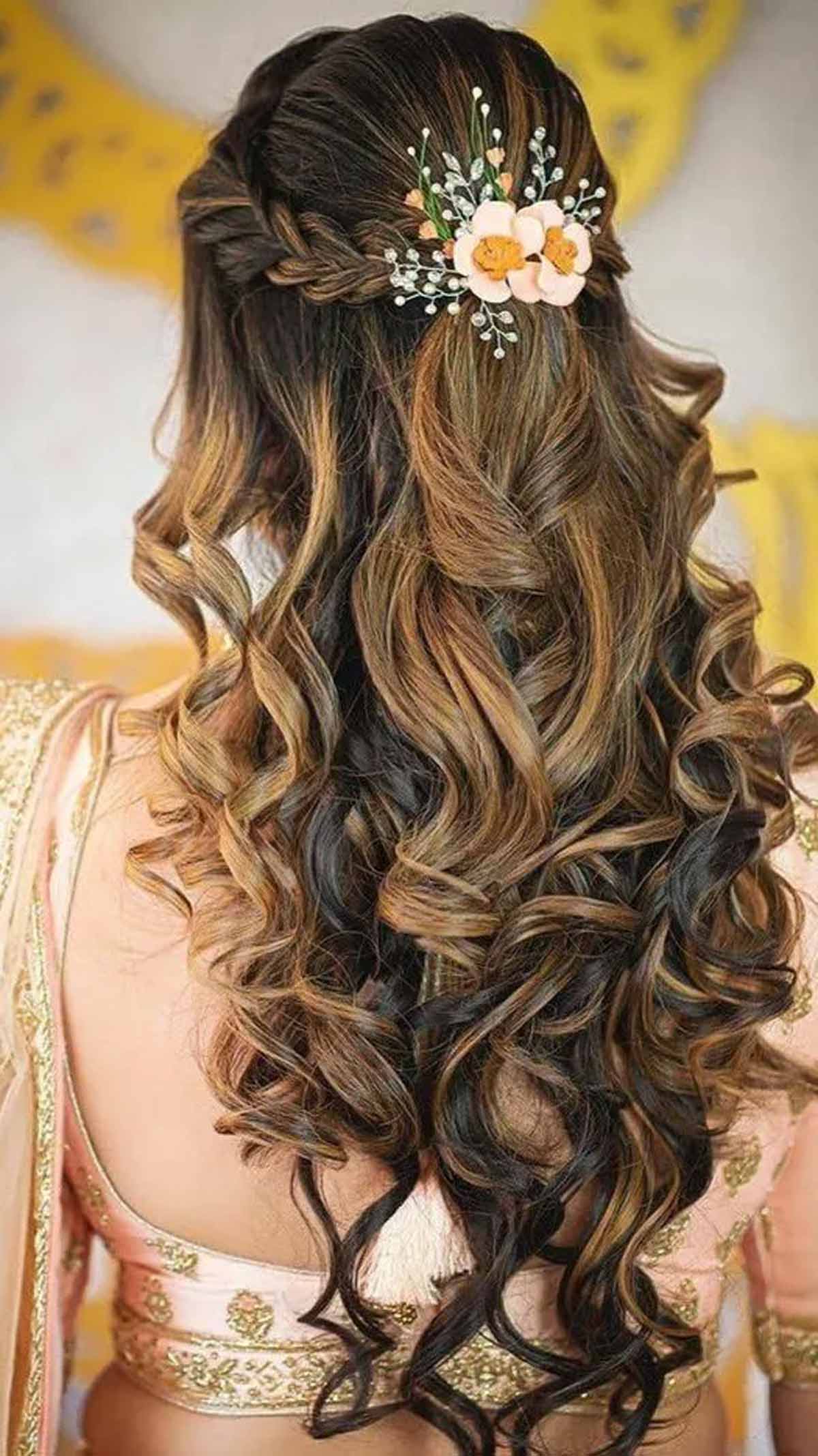 Hairstyle Ideas : सिल्क साड़ी के साथ ट्राई करें ये ट्रेंडी हेयरस्टाइल्स,  मिलेगा डिफरेंट लुक | Hairstyle Ideas Try these trendy hairstyles with silk  saree | TV9 Bharatvarsh