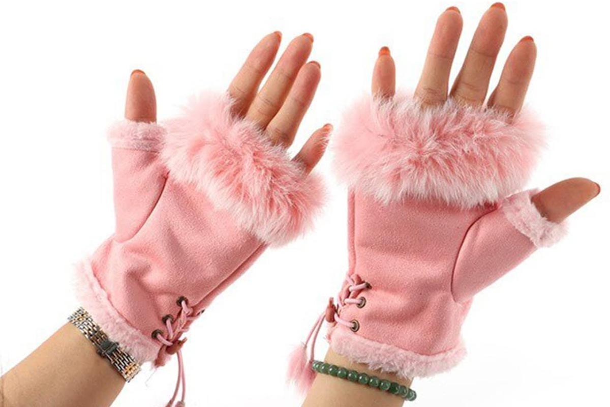 pink gloves