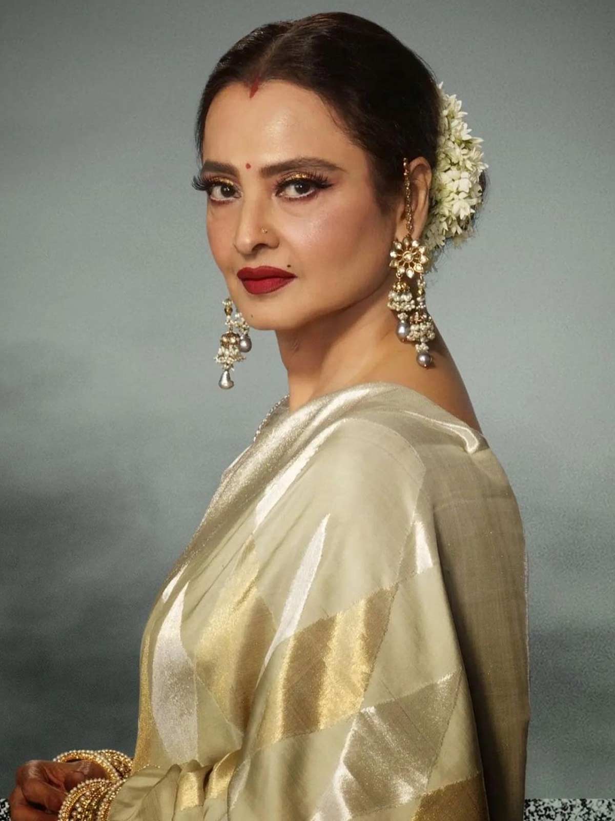 गंगा की सौगंध rekha and amitabh movie list