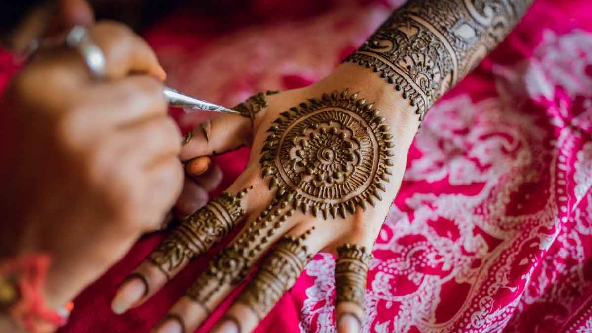 Nepali sari | Henna Lounge