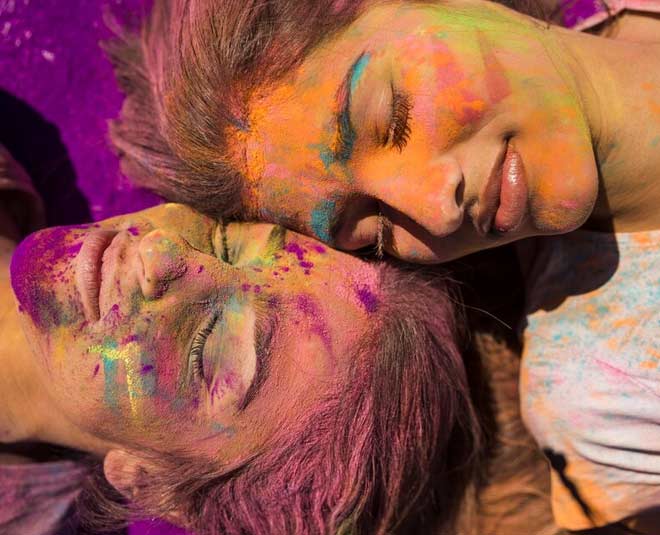 unique ideas for hosting holi 