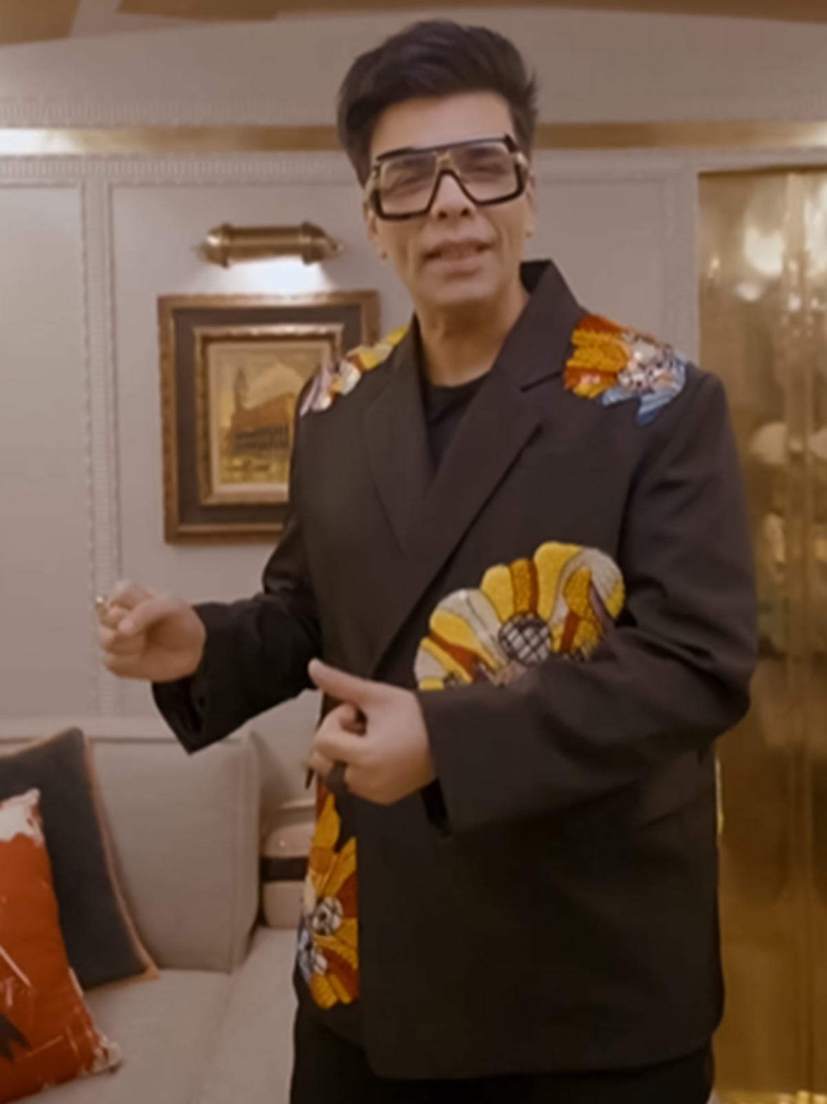 vanity van of karan johar