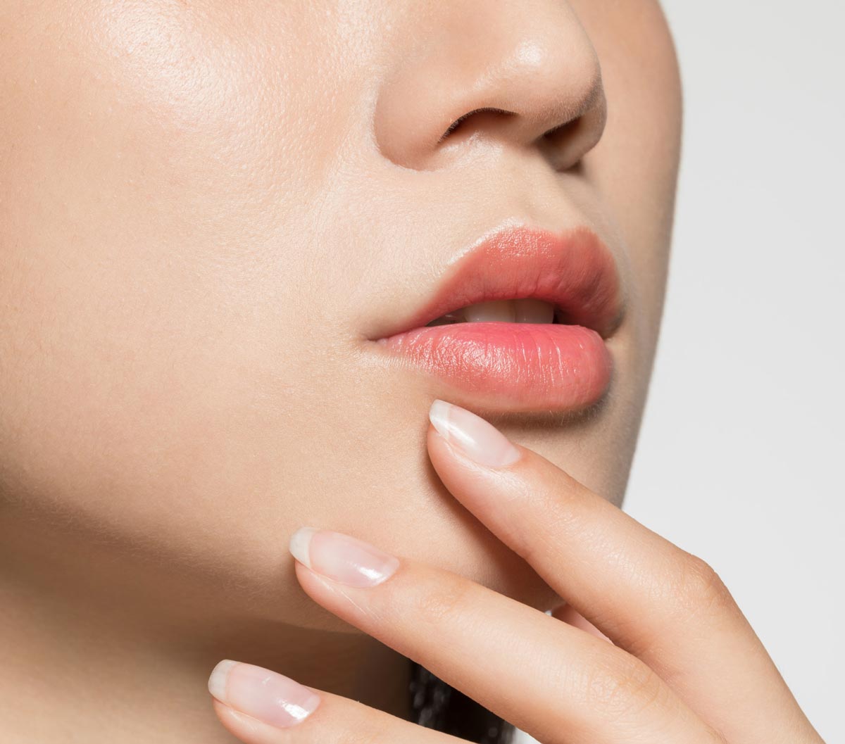 what are reason of dark lips