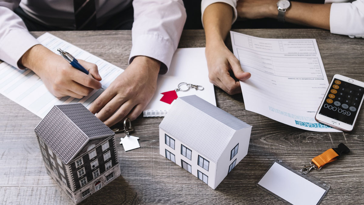 what are the documents to be checked before buying property