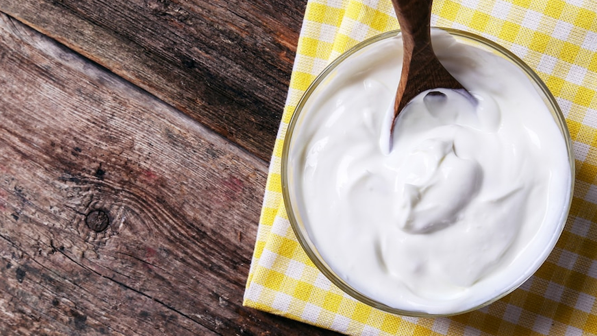 Almond Oil And Yogurt