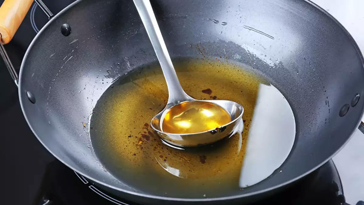 Frying Oil तेल को कैसे करें स्टोर Oil Frying Karne Ke Baad Kaise Kare
