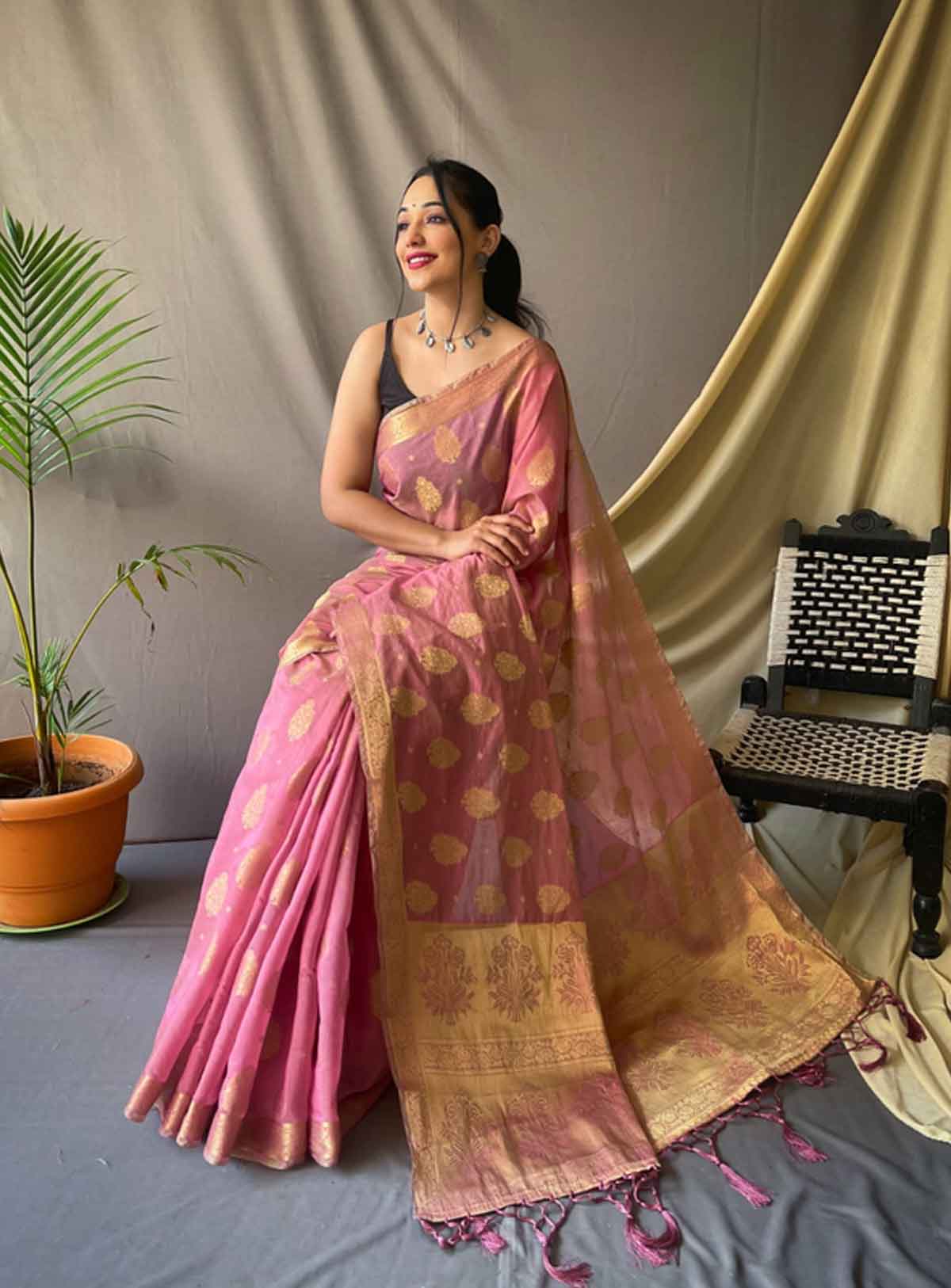 Buy Designer Organza Sarees, Tissue Sarees Online and More at Onaya