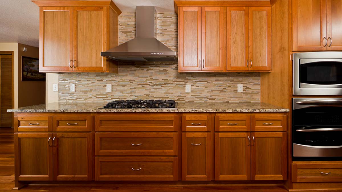 Tips To Make Old Kitchen Cabinets Look New In Hindi 