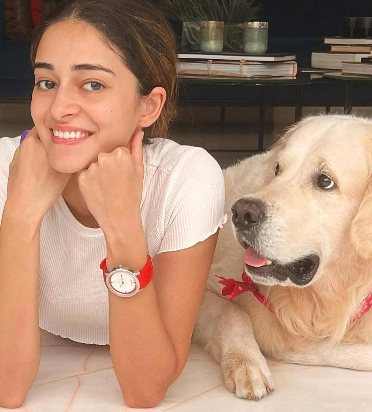 ananya pandey love pets