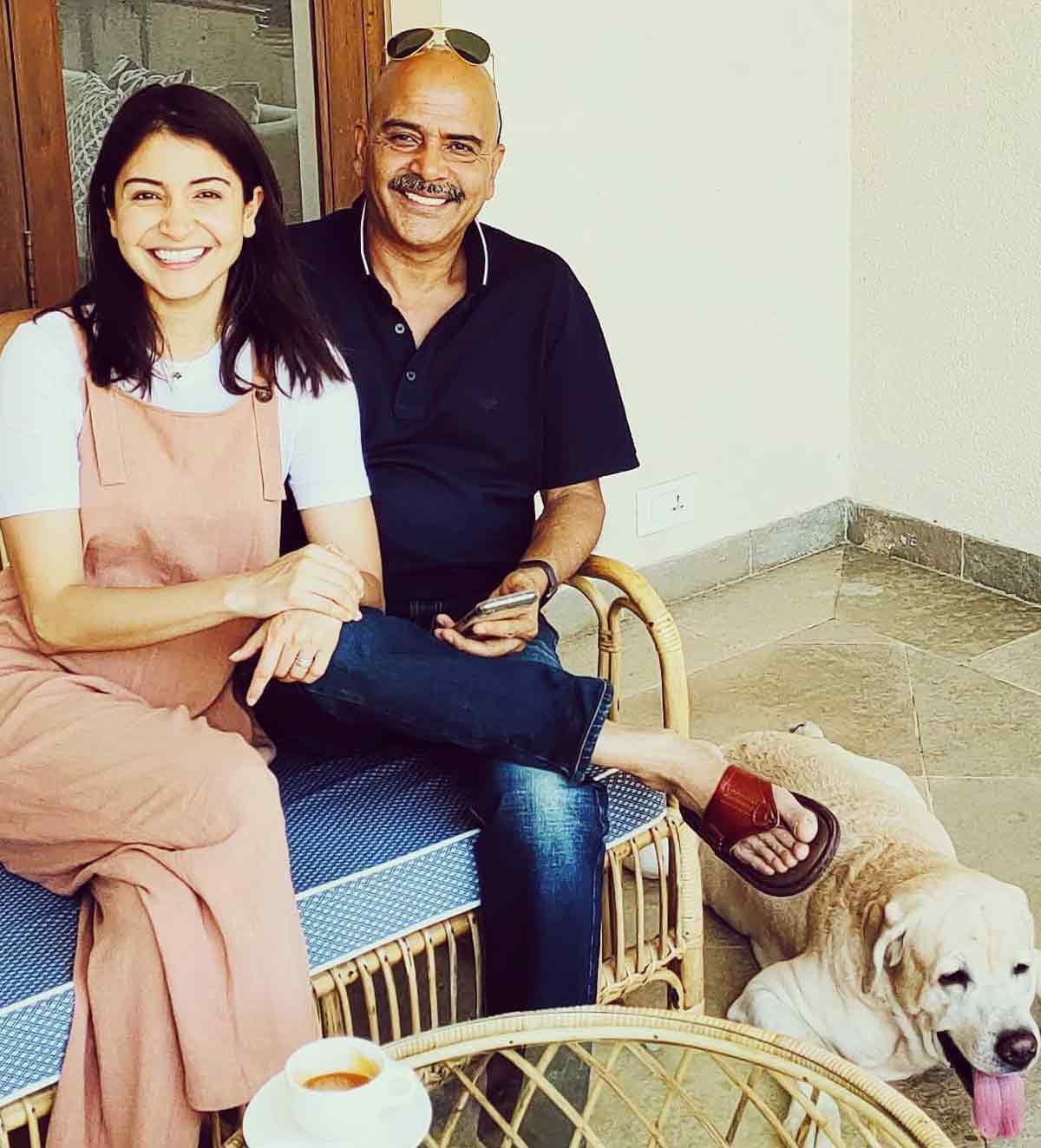 anushka sharma love pets