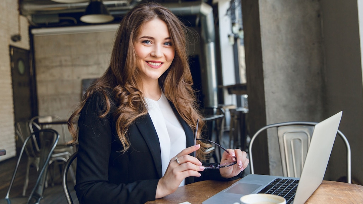 bahut der tak baithna