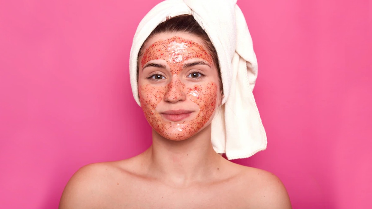 Scrub For Skin स्क्रब के फायदे Scrub Kese Lagayein homemade scrubs