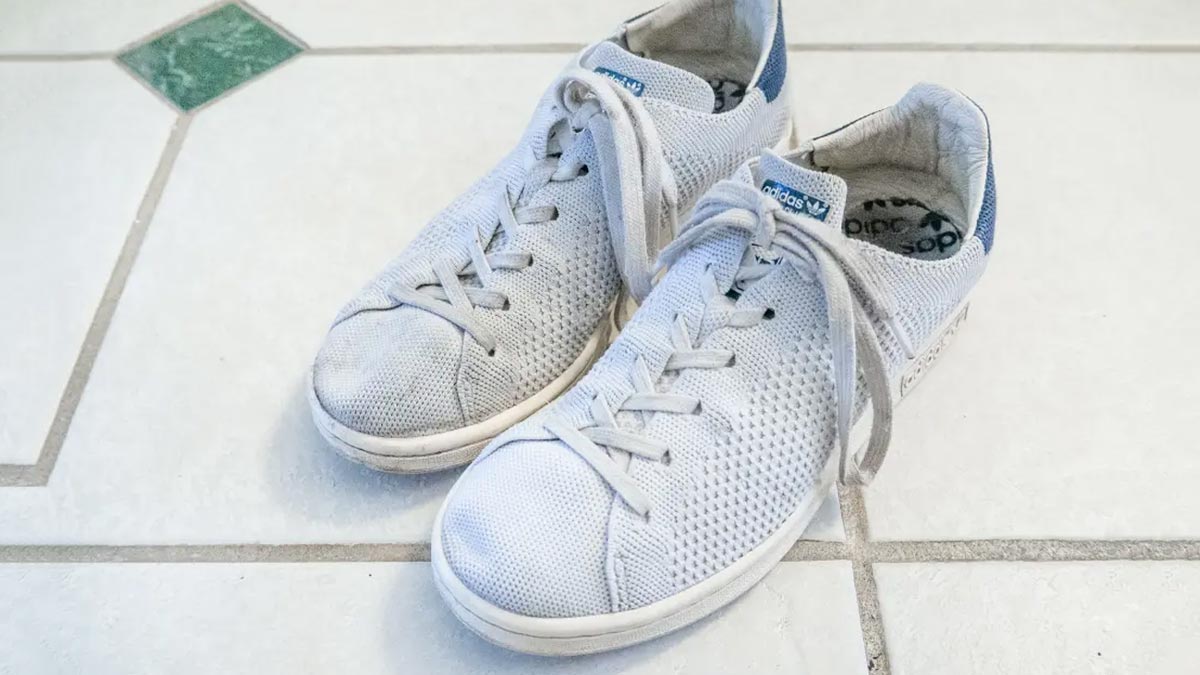 how-to-clean-dirty-white-shoes-how-to-clean