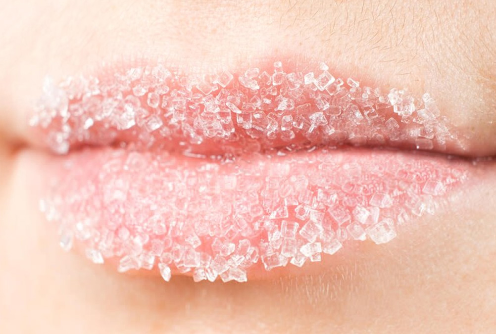 how to exfoliate chapped lips