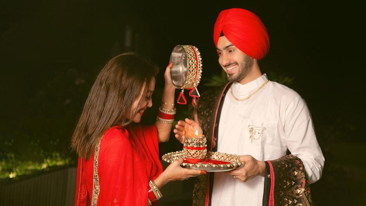 Shop First Karwa Chauth Gift For Wife - Angroos