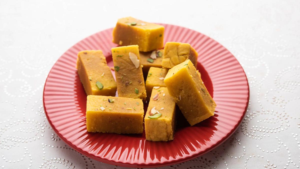 porridge-barfi-recipe-ghar-par-barfi-kaise