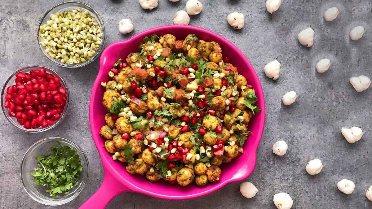 Chaat Recipe|मखाने से बनाएं चाट|Sabji Wala Chaat Ki Recipe | vegetables to  make makhana chaat flavourful | HerZindagi