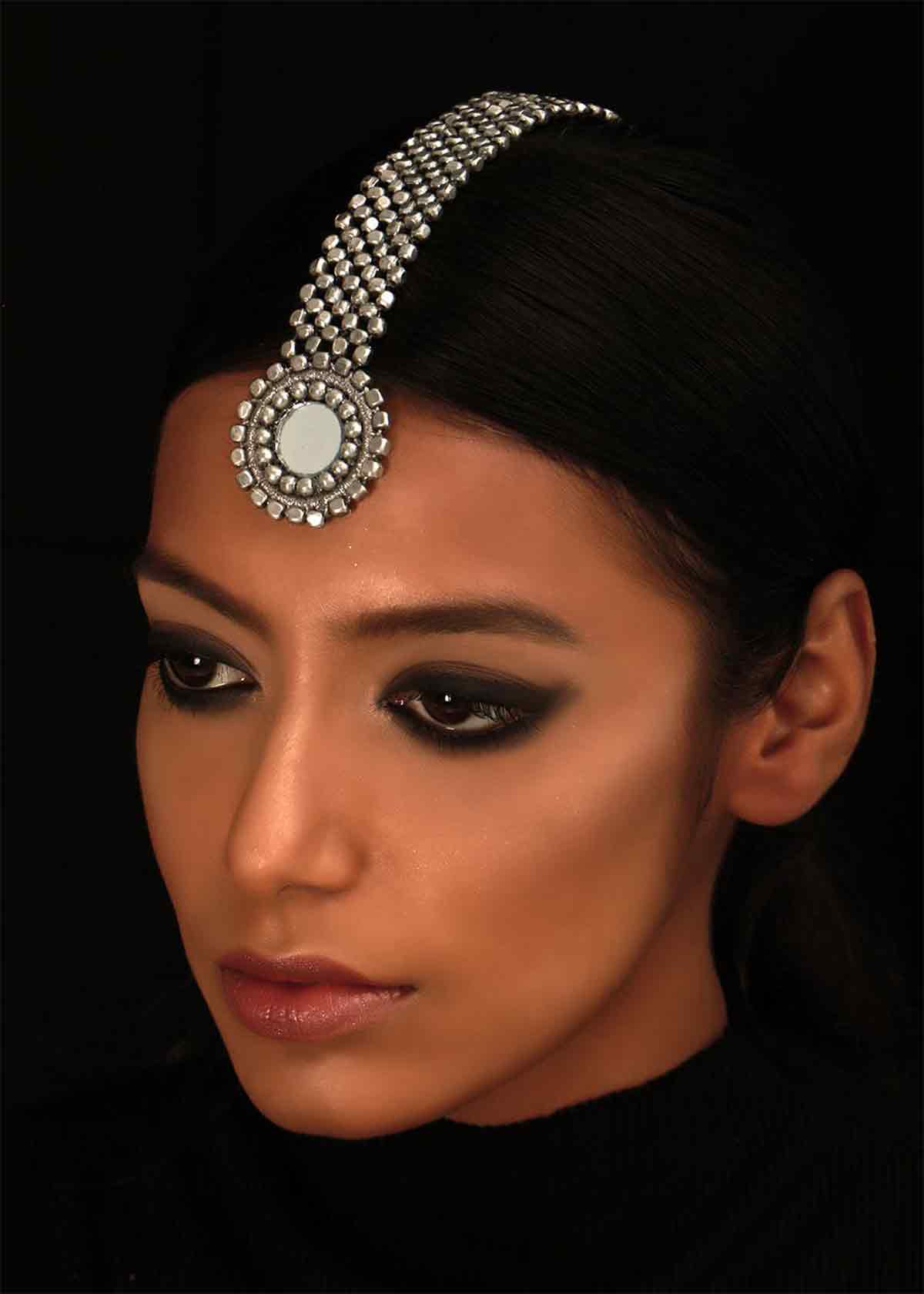 mirror work maang tikka