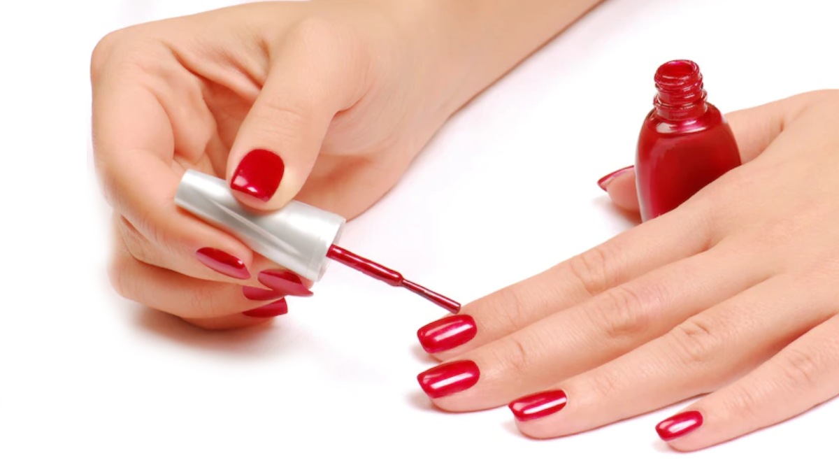 नेल पेंट को ज्यादा चलाएं। Tips for Long Lasting Nail Paint। Nail Polish Ke  Tips | how to make nail paint long lasting | HerZindagi