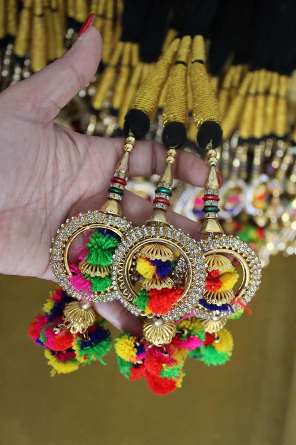 pom pom paranda design