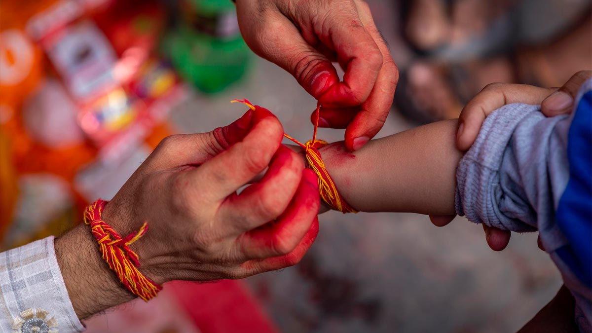 significance of tying kalawa during puja