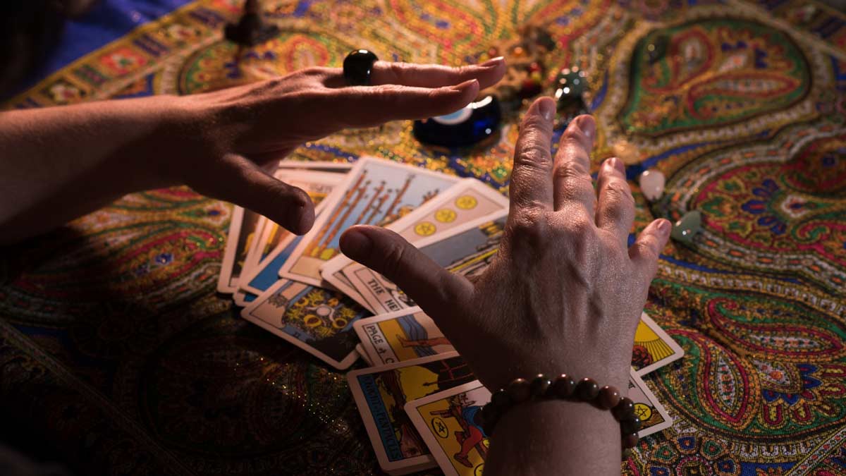 tarot reading of november  by jeevika sharma