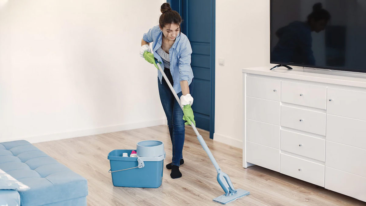 फर्श को कैसे साफ करें। How to Clean Tiles। Ghar Ki Tiles Kaise Saaf