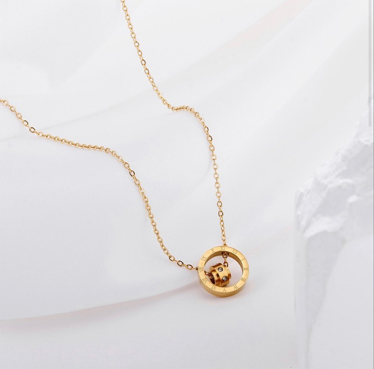 unique design pendant