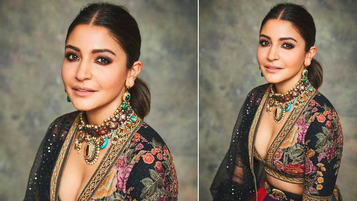 Choker With V Neck Blouse Design