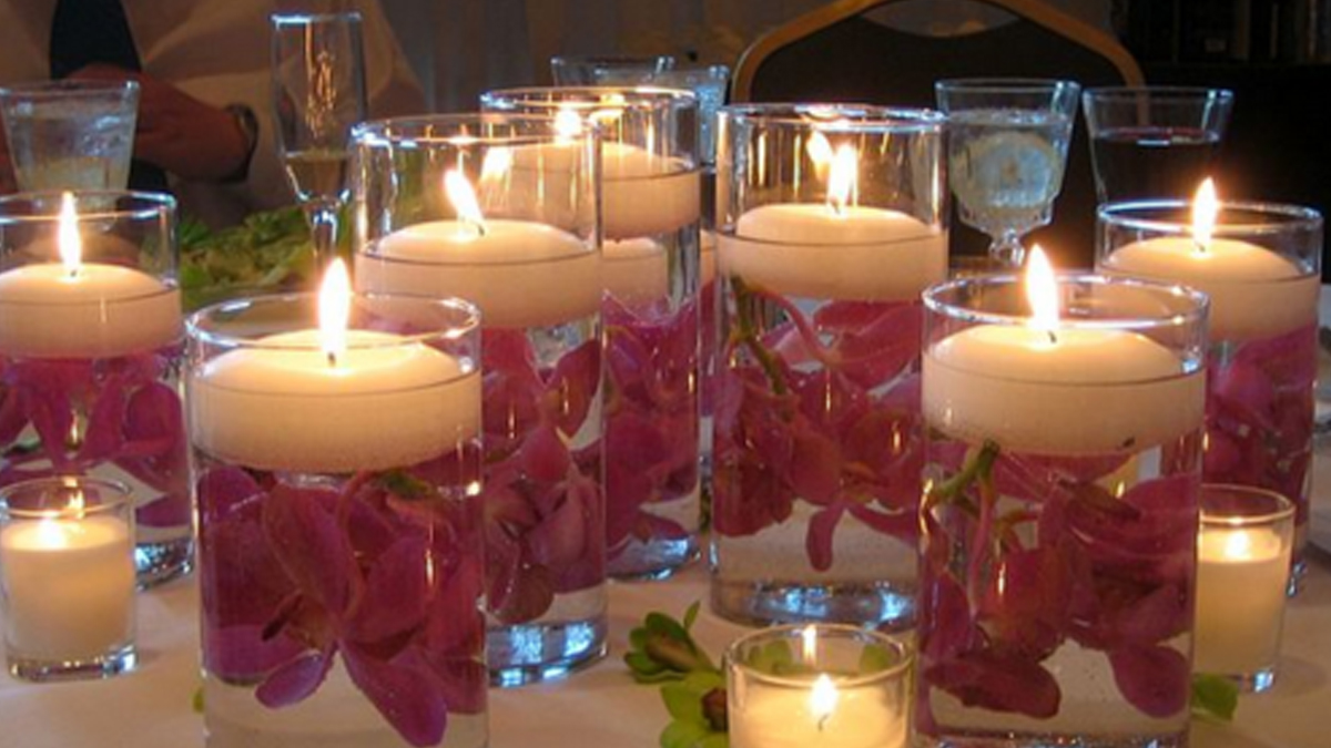 कैसे बनाएं फ्लोटिंग कैंडल्सWays To Make Floating Candles At Home