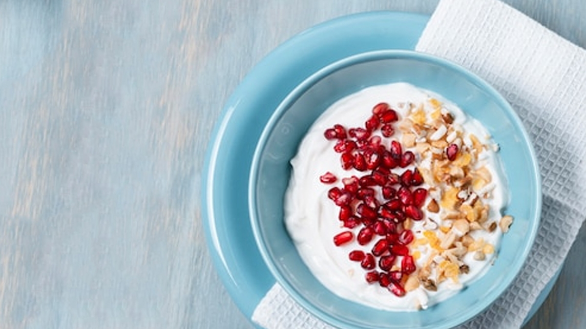 Pomegranate and Honey Yoghurt