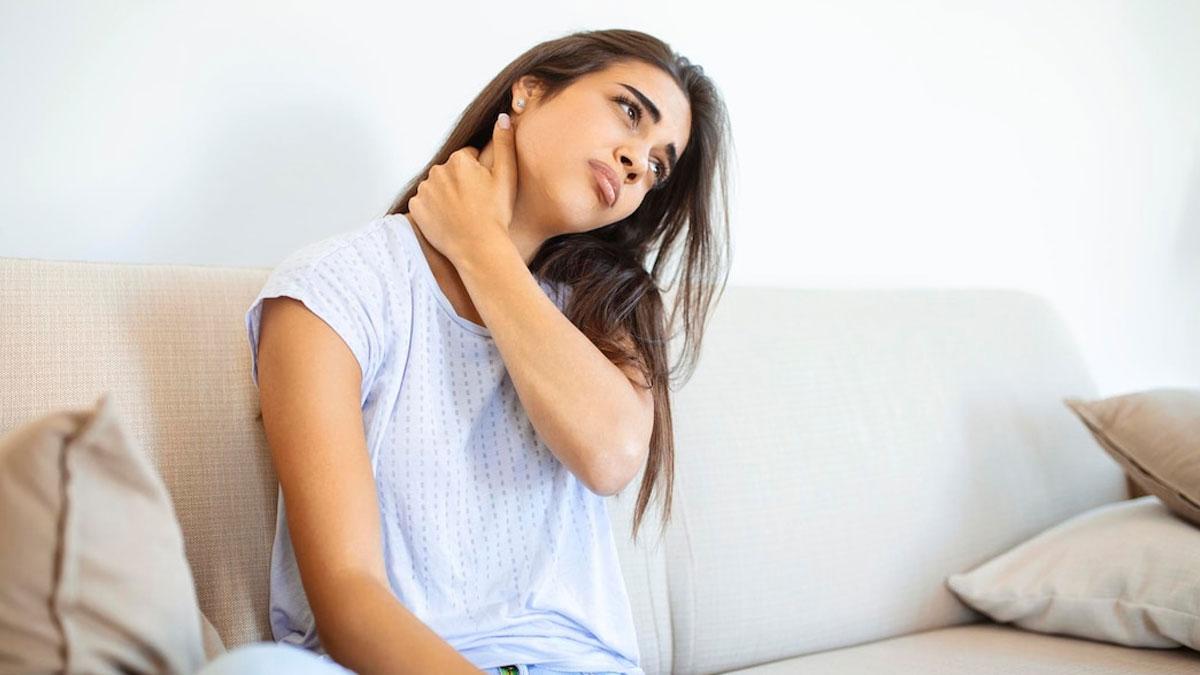 Samkonasana Yogasana Benefits in hindi