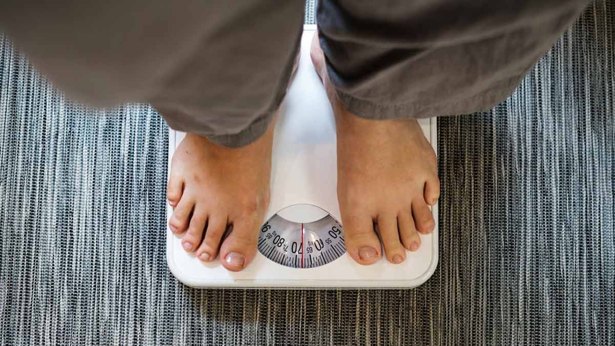 THE MYTHS ABOUT WEIGHT GAIN