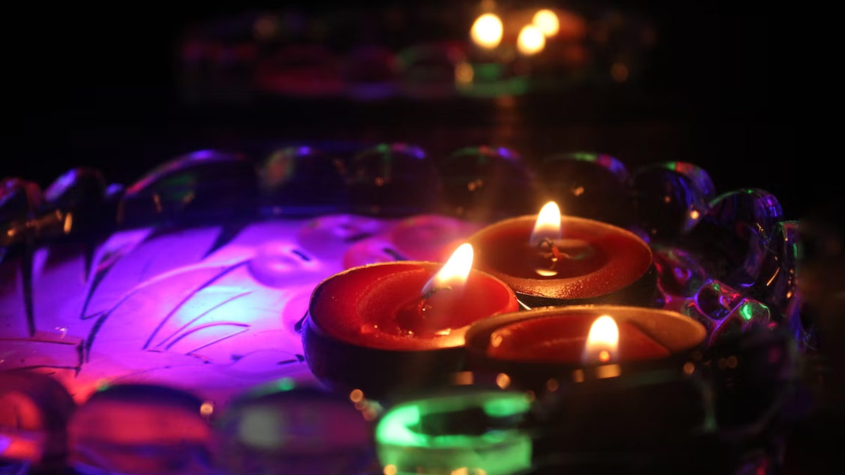 TIPS TO MAKE FLOATING CANDLES AT HOME