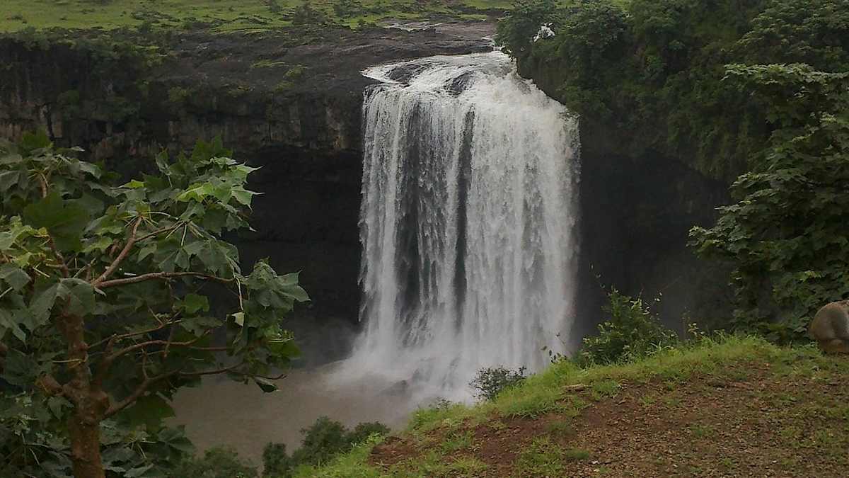 Tincha Waterfall