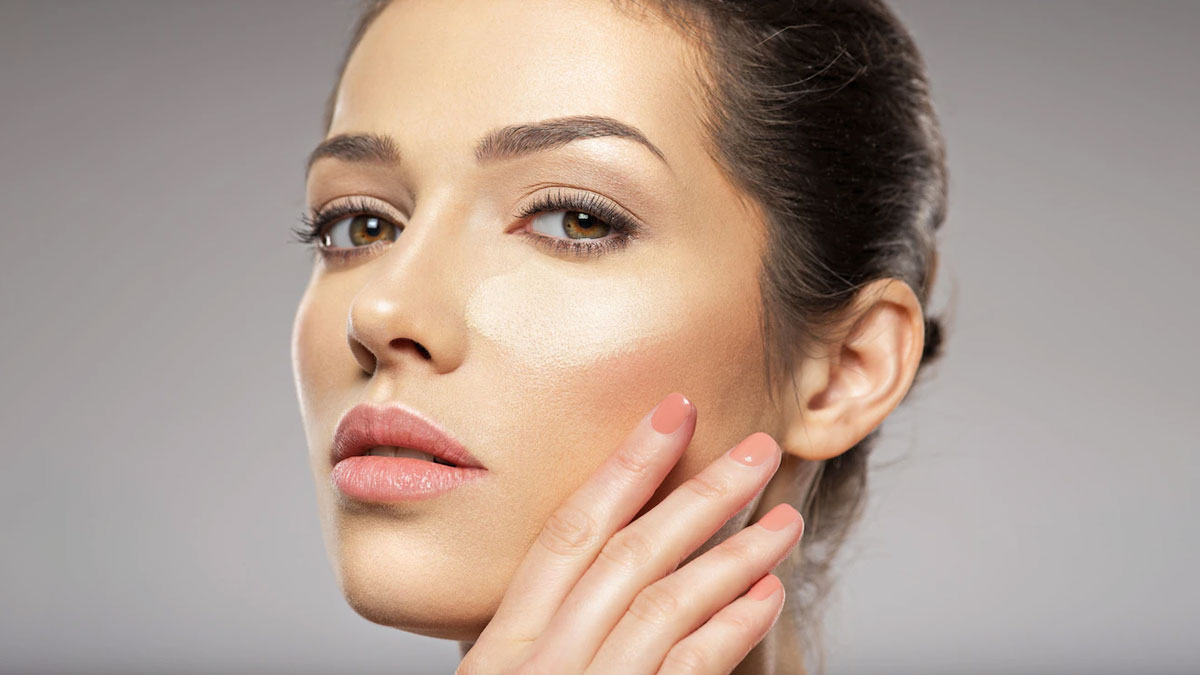 Use Loose Powder For Applying Smudge Proof Kajal