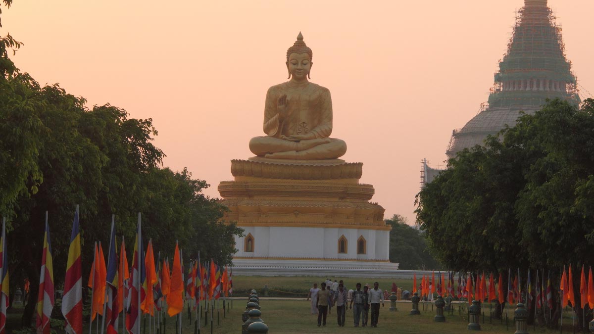 Places to Visit Near Lucknow लखनऊ में घूमने की जगह Lucknow Ke