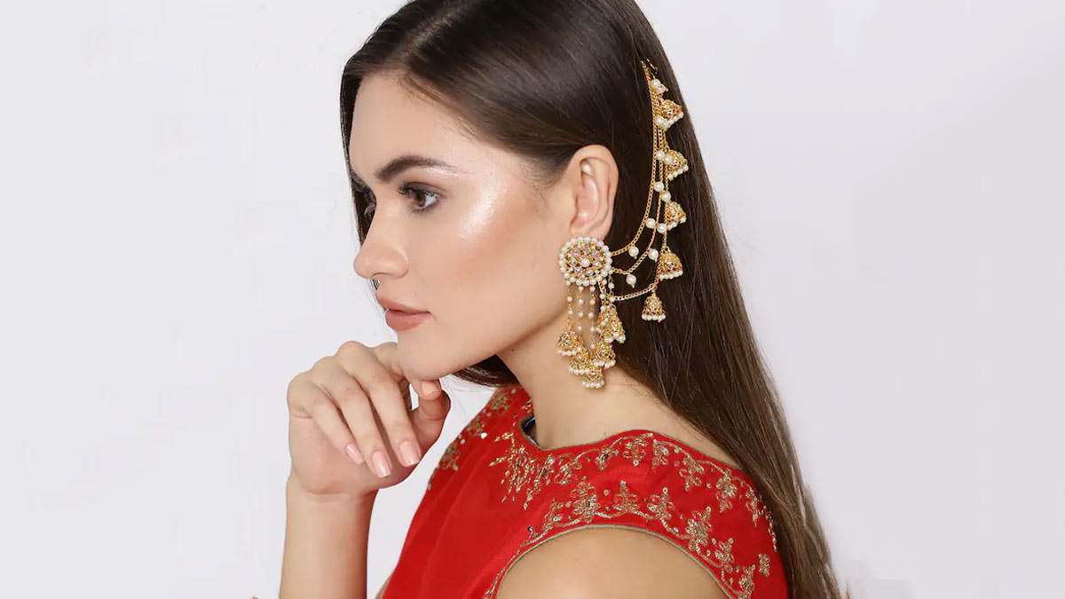 Heavy Earrings With Chain| इयररिंग डिजाइन| Jhumka Designs | heavy chain  earrings designs | HerZindagi