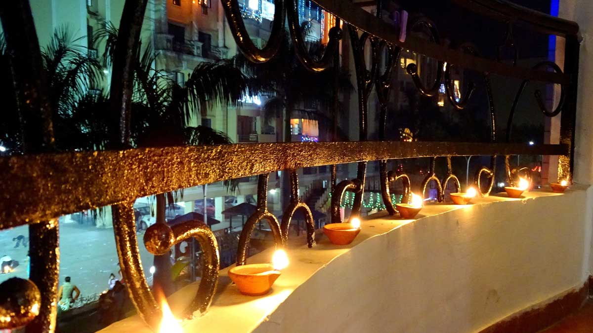 diwali decoration in balcony