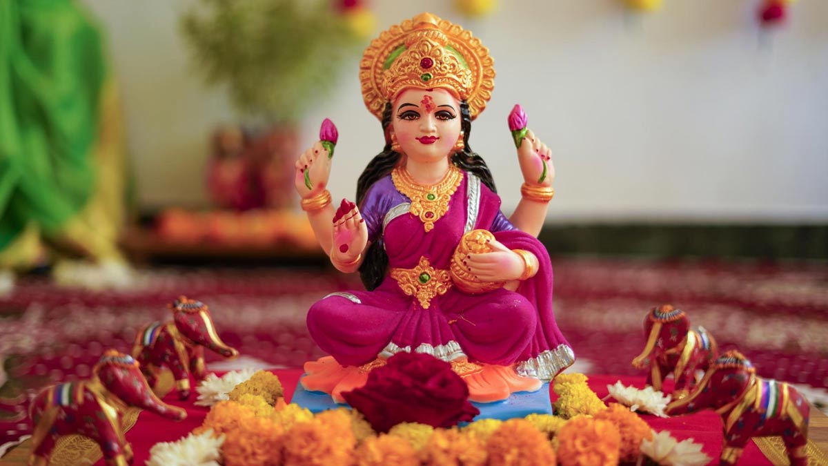 राशि के अनुसार कैसे करें पूजा Lakshmi Pujan Diwali 2022 Lakshmi Pujan Vidhi Diwali 2022 6490