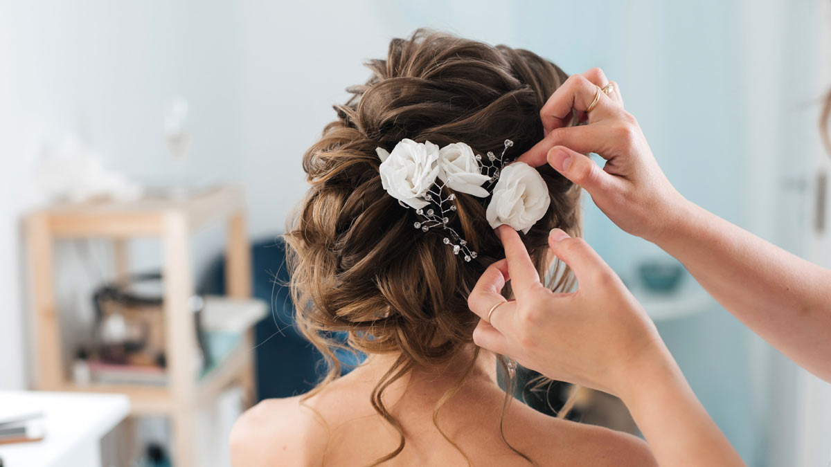 Navaratri 2018 Hairstyle Tutorial Videos: Easy Hairdos for Navratri That  Will Glam up Your Garba/Dandiya Night! | 🛍️ LatestLY