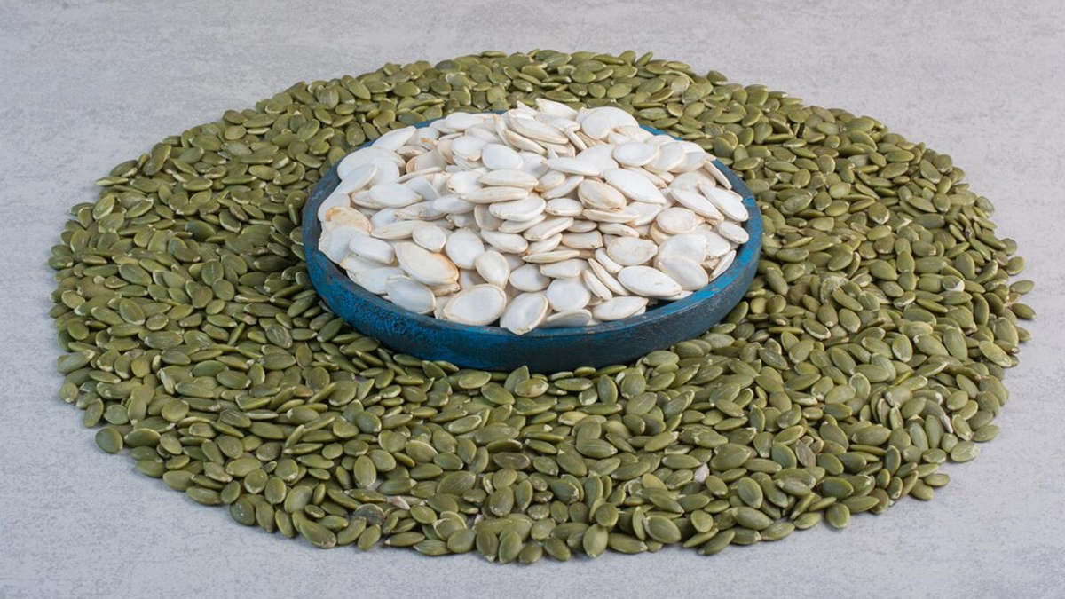 How to add pumpkin seeds to the diet
